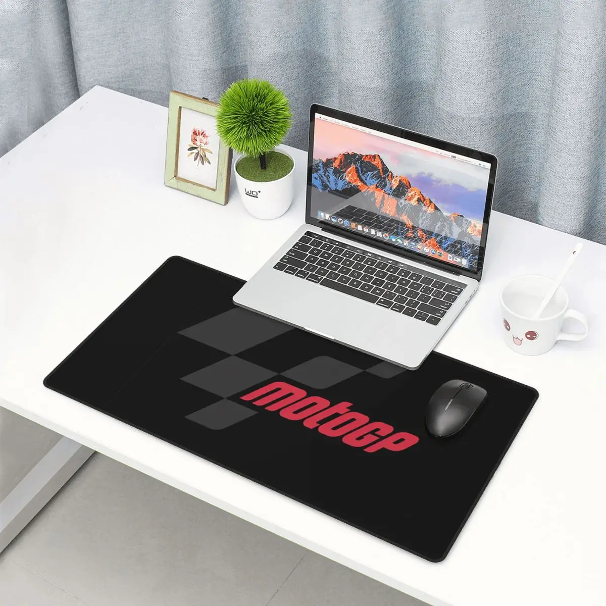 Essential Gaming Accessories - Tappetino per mouse grande con logo