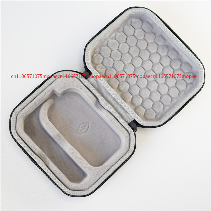 Custodia rigida portatile per  - Gaming Accessories Box recensione e prezzo
